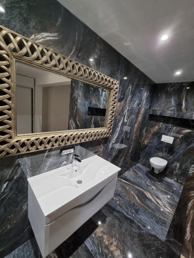 Sky Apartmani & Spa Leskovac  Bagian luar foto