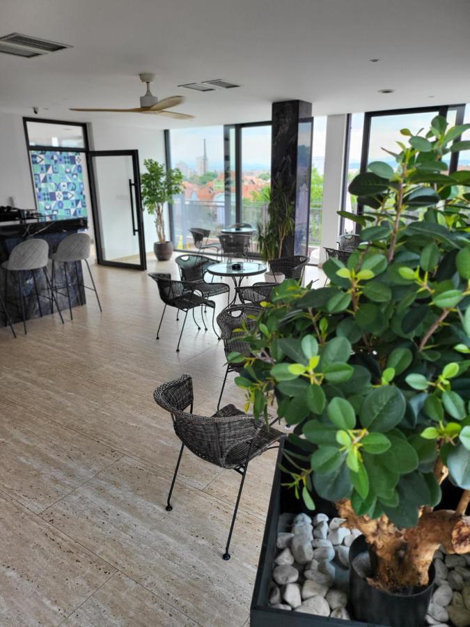 Sky Apartmani & Spa Leskovac  Bagian luar foto