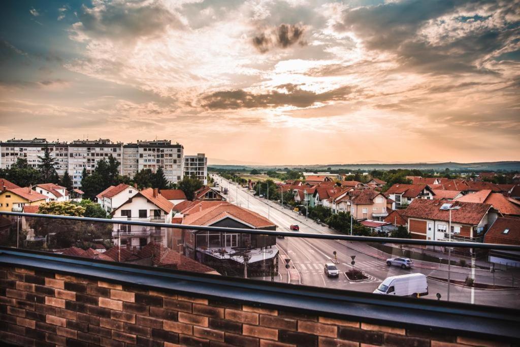 Sky Apartmani & Spa Leskovac  Bagian luar foto